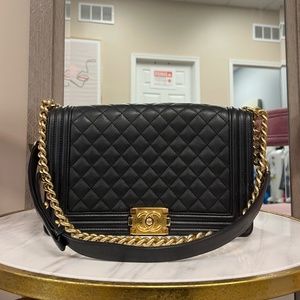COPY - CHANEL Caviar Quilted Medium Boy Flap Black
